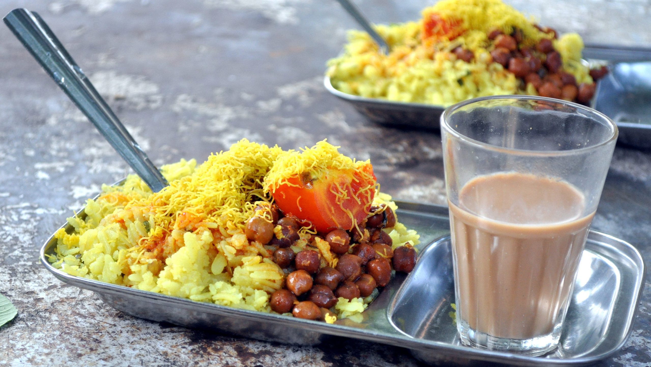 chana poha with tea from nagpur